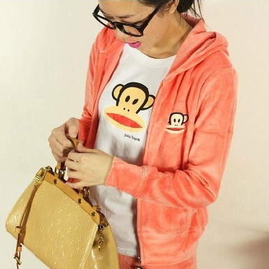 这款遇到就是巧 13专柜正品 天鹅绒女士卫衣套装 面料极其舒服