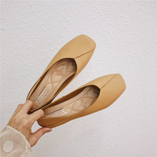 Grandma's shoes women's new spring 2020 Korean style square head shallow flat sole soft bottom pea shoes single