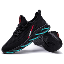 A kind of 2020 new summer men's shoes leisure running shoes men's fashion shoes summer ventilation net