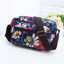 Middle aged women's bag, mother's bag, leisure messenger bag, old man's hand-held canvas bag, all kinds of small bags